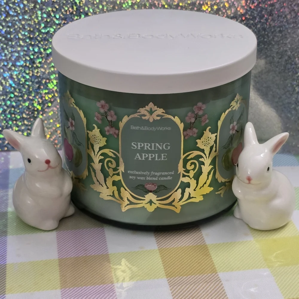 Bath & Body Works Green & Gold Spring Apple Decorative 3-Wick Candle NEW RARE